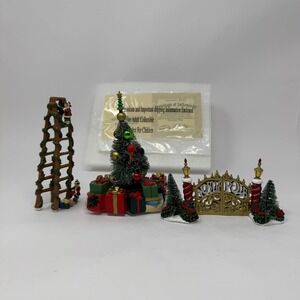 Thomas Kinkade Hawthorne Village North Pole Grand Christmas Tree Accessory Set
